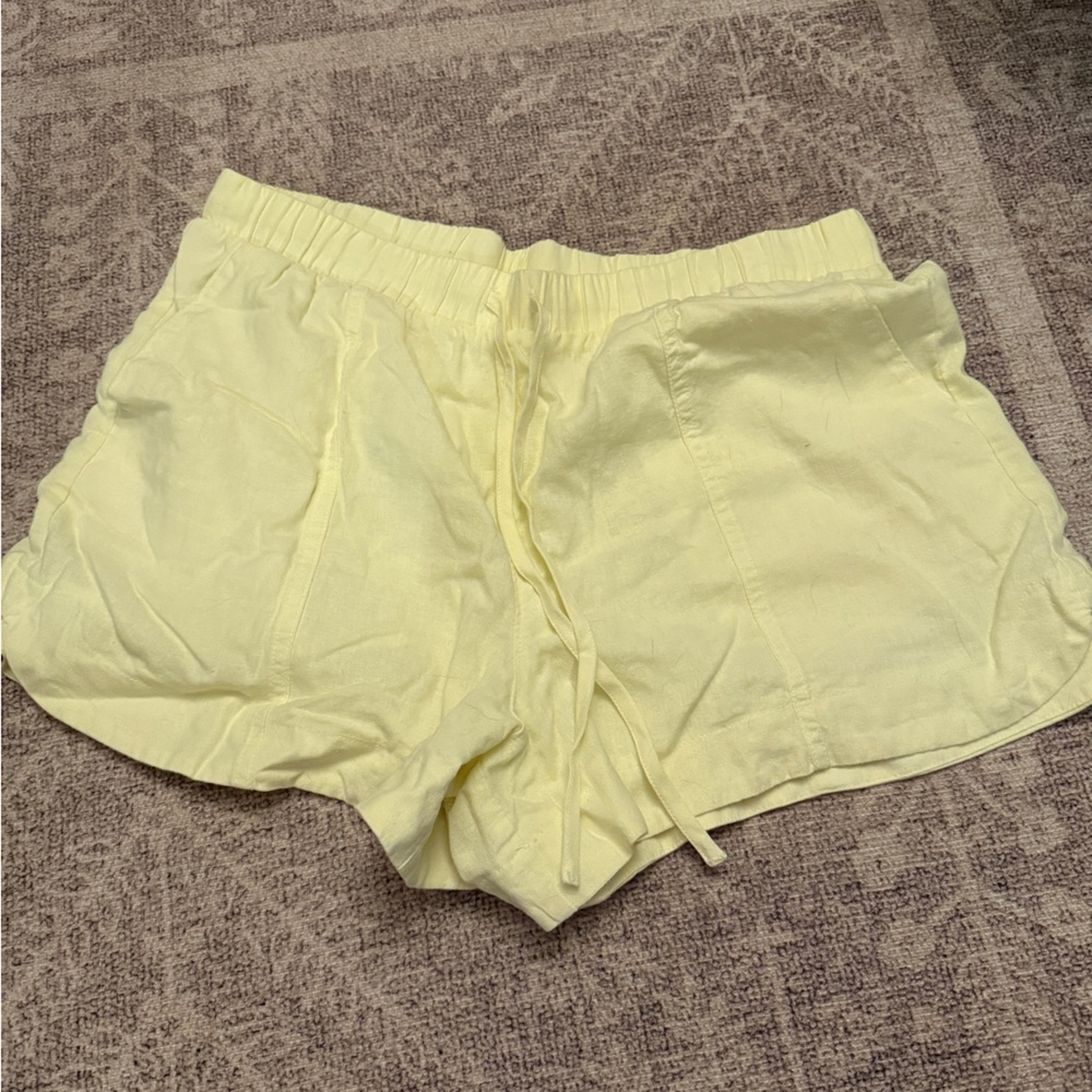 Universal Thread Yellow Athletic Shorts Elastic Waist